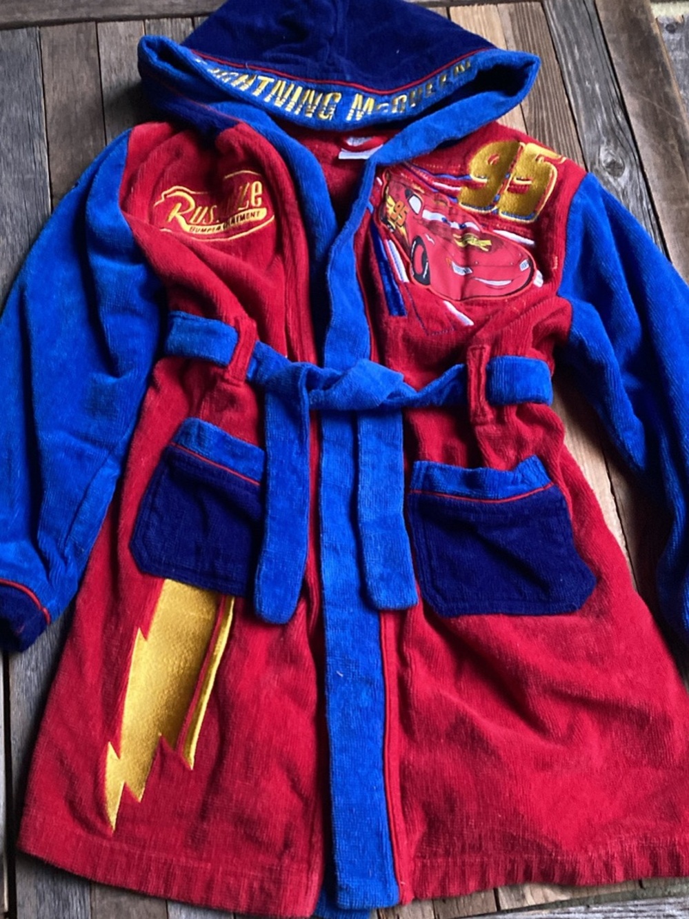 Disney Cars Red, Blue & Yellow Lightning McQueen Hooded Robe